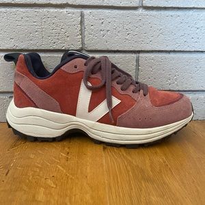 Veja Venturi Rouille Dried Petal Sneakers